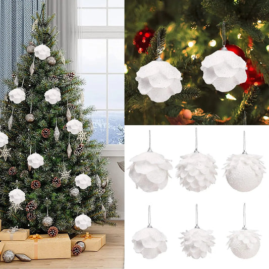 Weihnachtsbaum-Weißbälle
