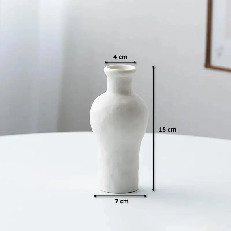 Vase mit unregelmäßiger Form,